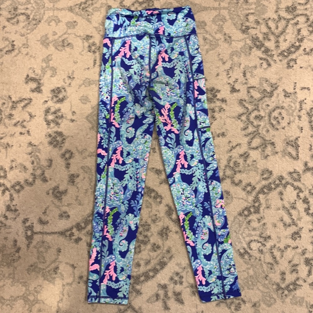 Lilly Pulitzer High Rise Weekender - Picture 2 of 2